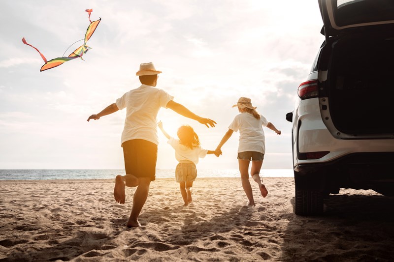 family_fun_at_the_beach,_time_off_work